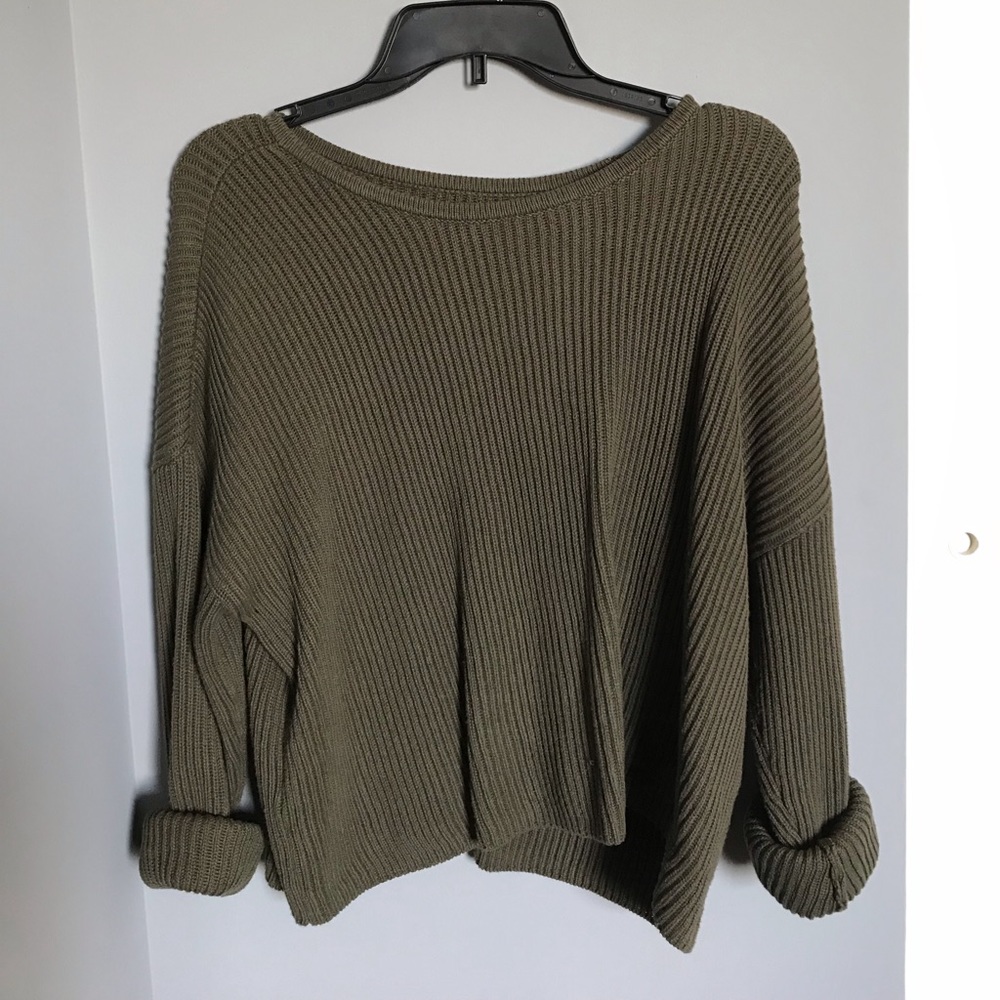 Green cropped sweater